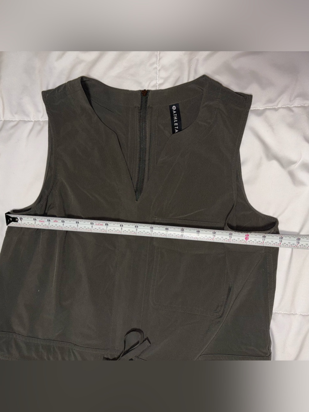 Athleta Performance Jumpsuit size M - Picture 4 of 9